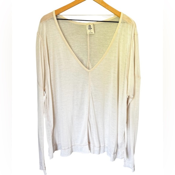 We The Free On My Mind White Oversized Long Sleeve Cozy Women’s T-shirt Sz M - Picture 2 of 6